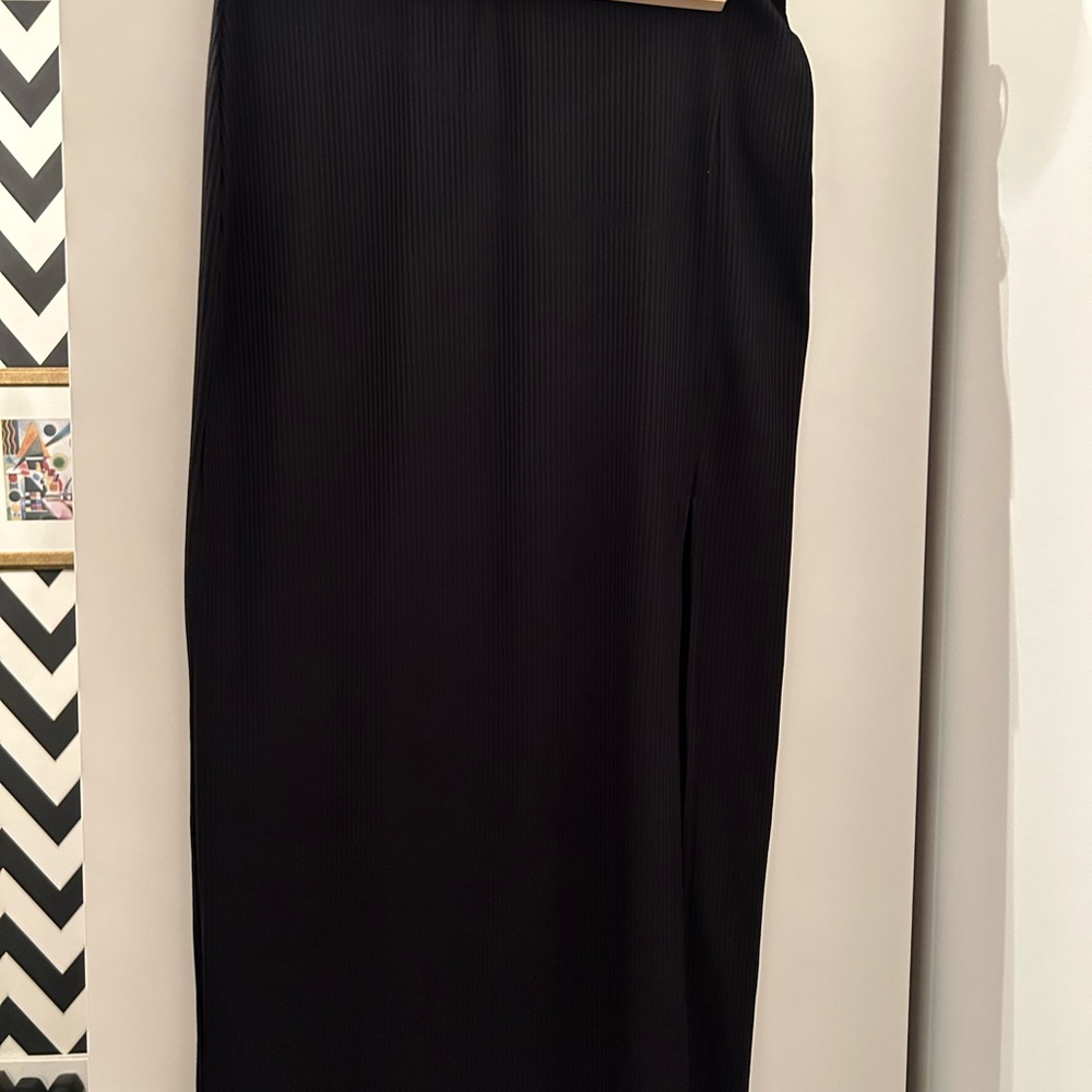 Leith Ribbed Side Slit Midi Skirt - Picture 4 of 6